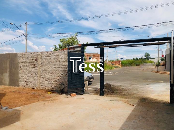 Casa com 2 quartos à venda, 50m² — foto 2 de 16