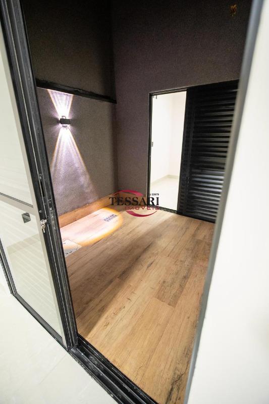 Casa com 3 quartos à venda, 123m² — foto 8 de 12