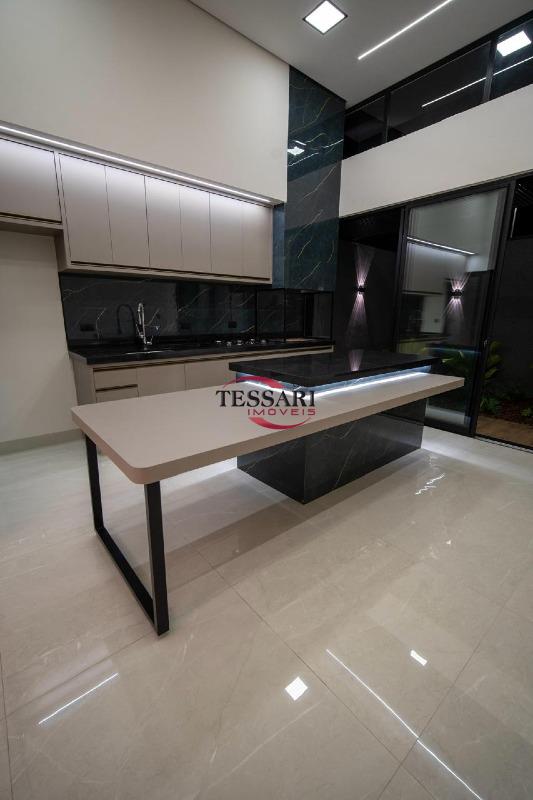 Casa com 3 quartos à venda, 123m² — foto 3 de 12