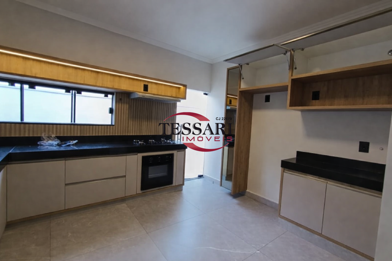 Casa com 3 quartos para aluguel, 256m² — foto 8 de 20