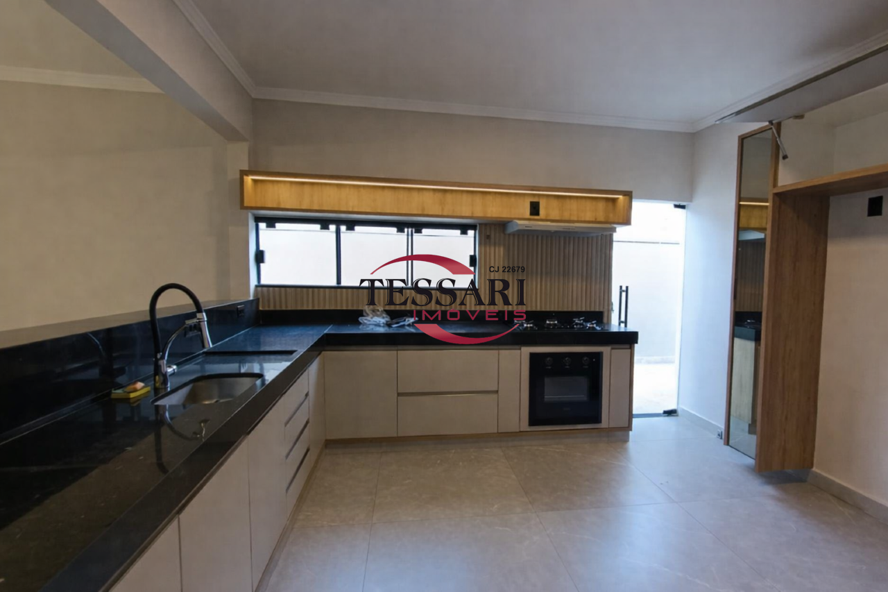 Casa com 3 quartos para aluguel, 256m² — foto 7 de 20