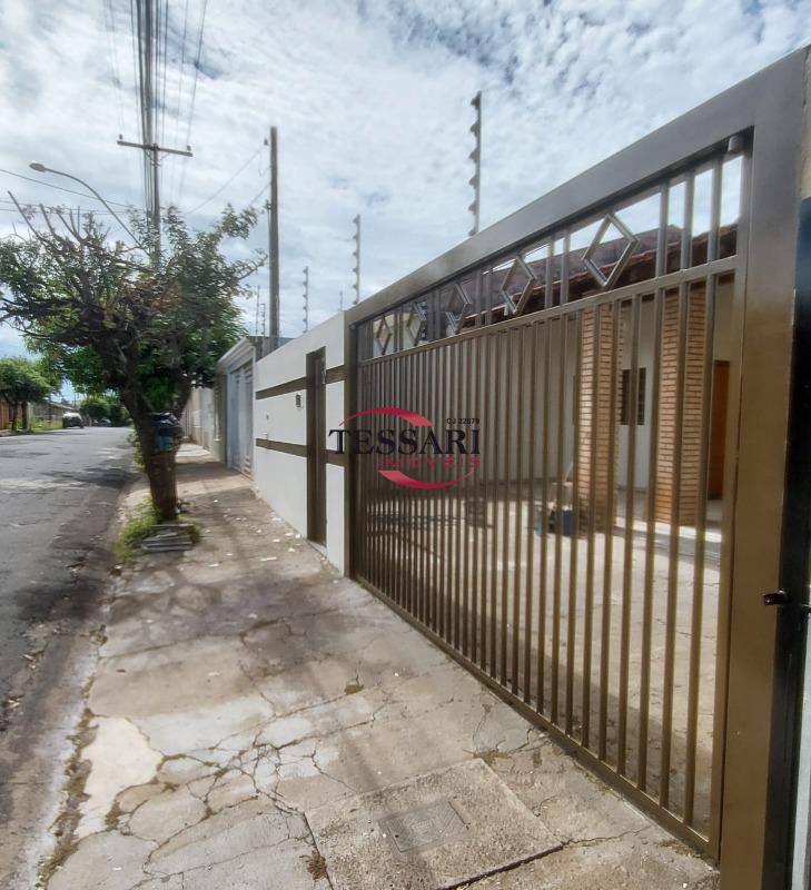 Casa com 3 quartos à venda, 99m² — foto 1 de 18