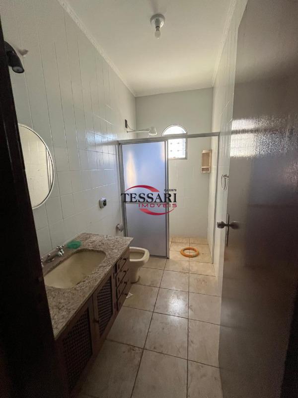 Casa com 2 quartos para aluguel, 180m² — foto 6 de 19