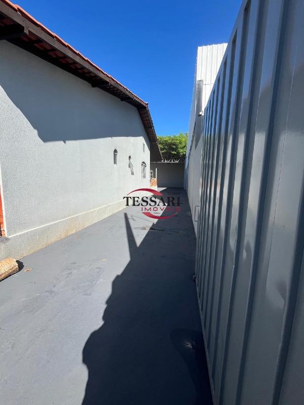 Casa com 2 quartos para aluguel, 180m² — foto 15 de 19