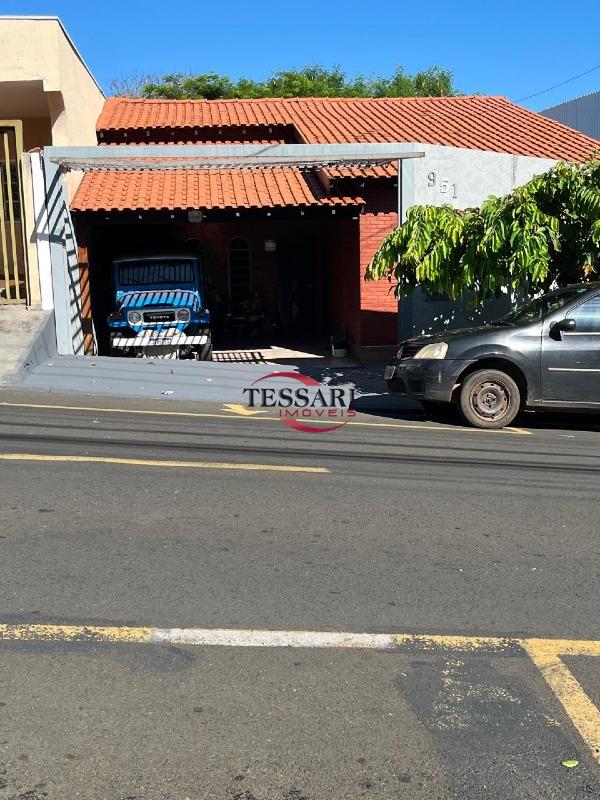 Casa com 2 quartos para aluguel, 180m² — foto 2 de 19