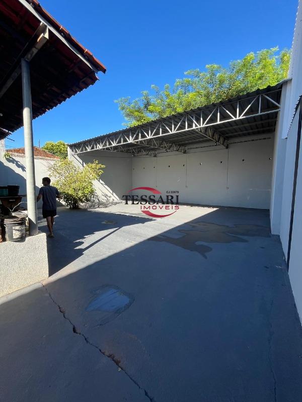 Casa com 2 quartos para aluguel, 180m² — foto 16 de 19