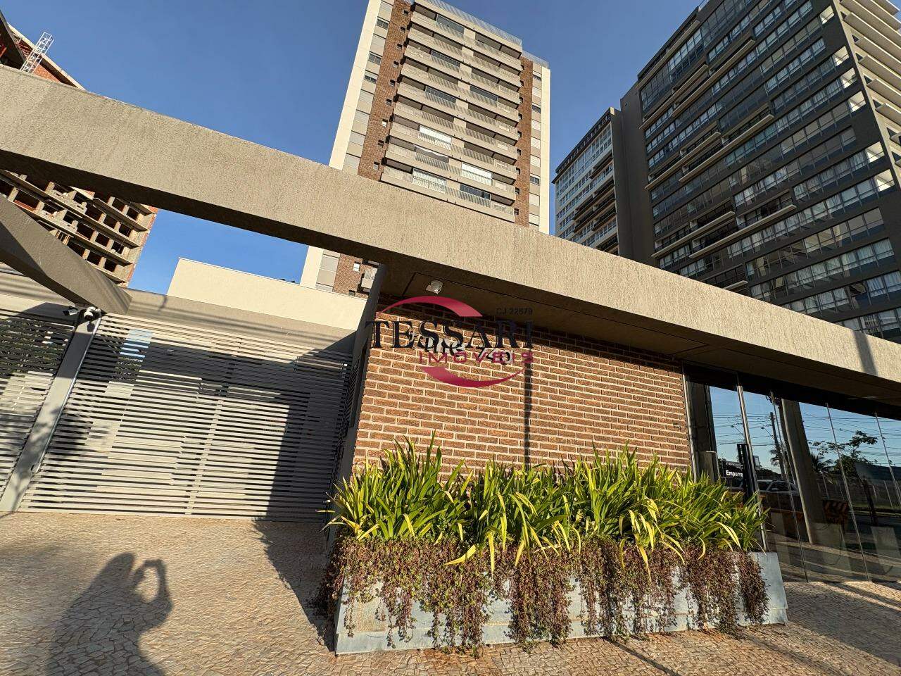 Apartamento com 2 quartos à venda, 68m² — foto 1 de 30