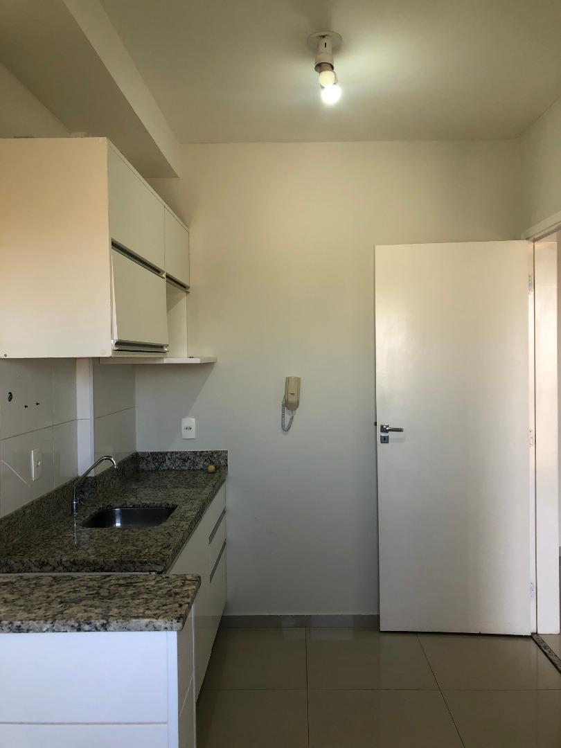 Apartamento com 2 quartos à venda, 60m² — foto 3 de 11