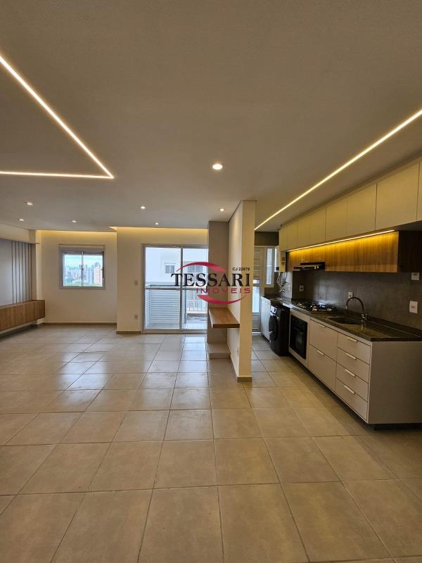 Apartamento com 2 quartos à venda, 77m² — foto 3 de 27