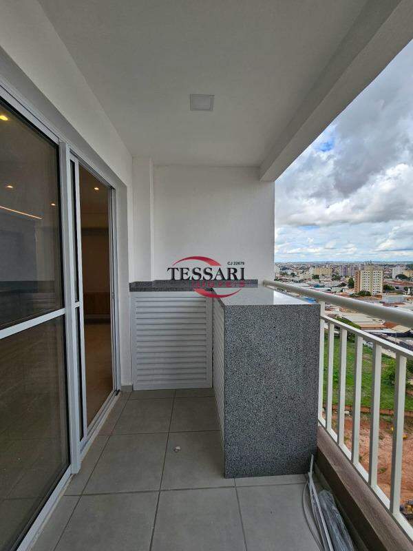 Apartamento com 2 quartos à venda, 77m² — foto 13 de 27