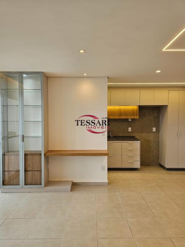 Apartamento com 2 quartos à venda, 77m² — foto 4 de 27