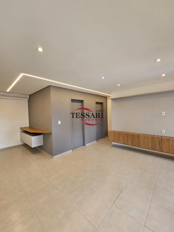 Apartamento com 2 quartos à venda, 77m² — foto 10 de 27