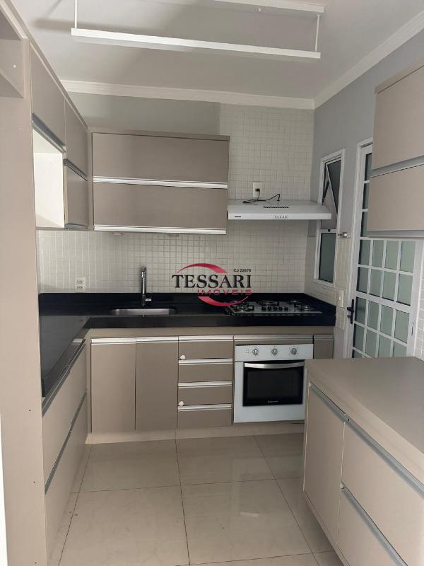 Casa de Condomínio com 3 quartos à venda, 154m² — foto 8 de 23
