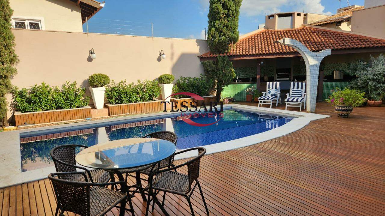 Casa com 3 quartos à venda, 397m² — foto 27 de 28