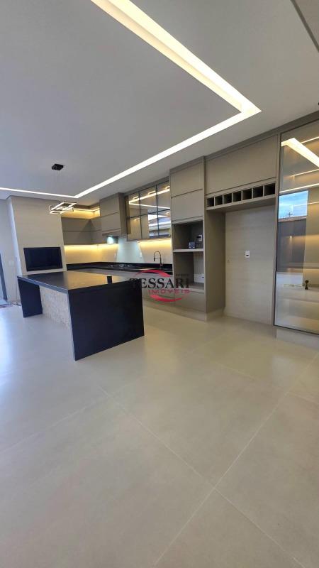 Casa de Condomínio com 3 quartos à venda, 260m² — foto 9 de 27