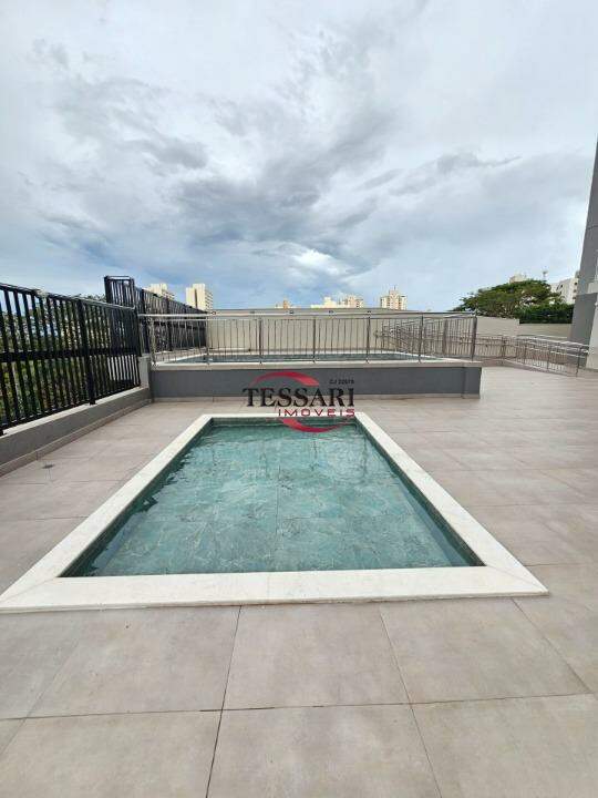 Apartamento com 2 quartos para aluguel, 70m² — foto 17 de 18
