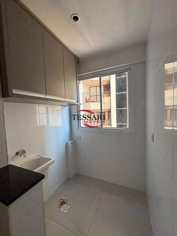 Apartamento com 2 quartos para aluguel, 70m² — foto 6 de 18