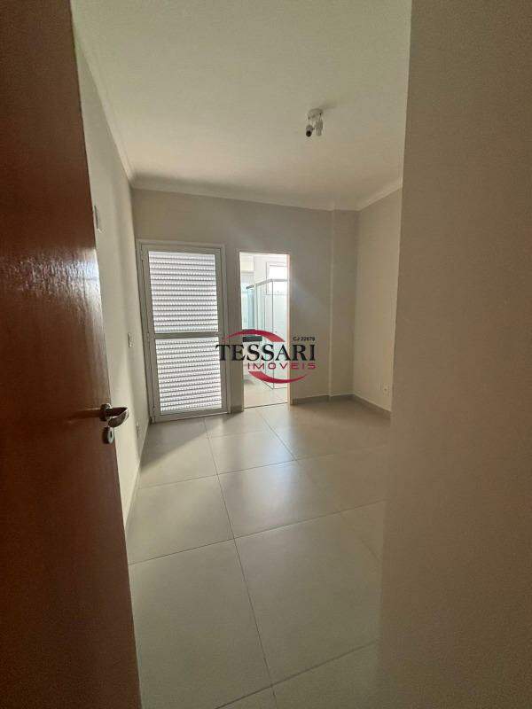 Apartamento com 2 quartos para aluguel, 70m² — foto 8 de 18
