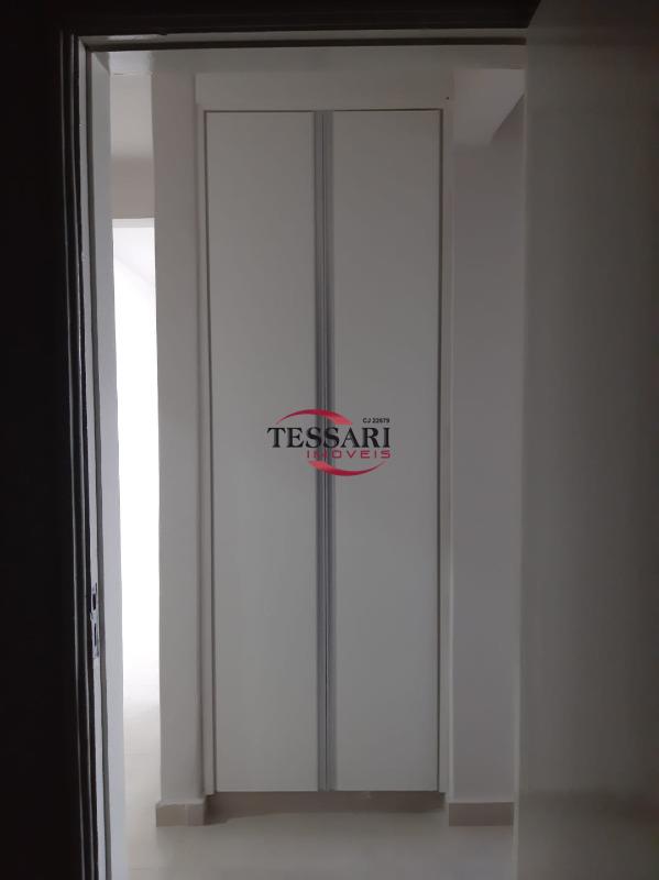 Apartamento com 3 quartos para aluguel, 82m² — foto 16 de 20
