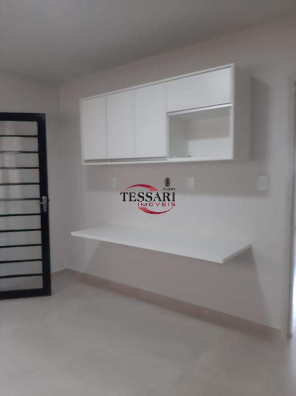 Apartamento com 3 quartos para aluguel, 82m² — foto 4 de 20