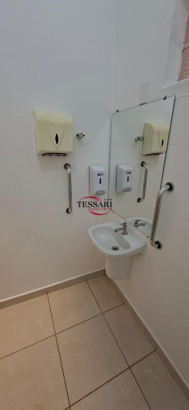 Imóvel Comercial para aluguel, 300m² — foto 18 de 23