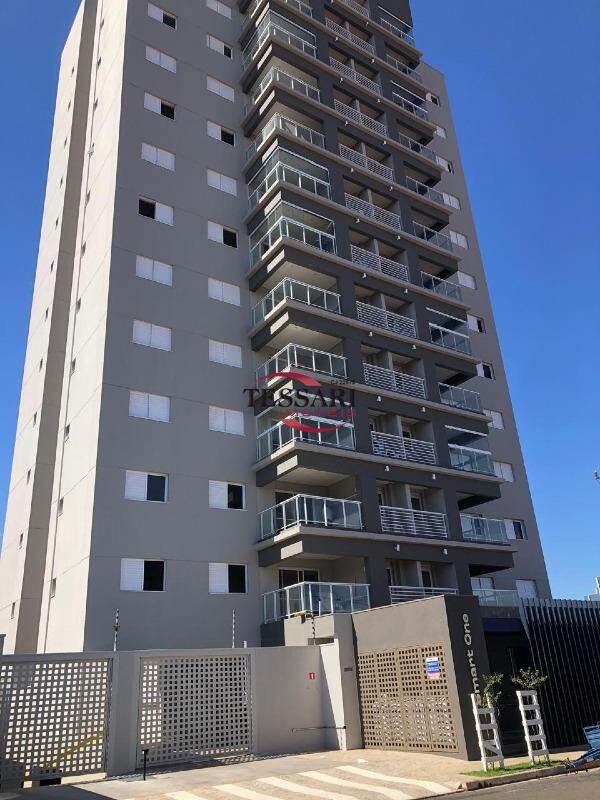 Apartamento com 2 quartos para aluguel, 70m² — foto 1 de 29