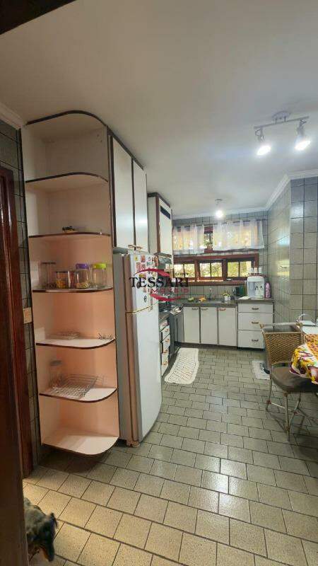 Sobrado com 5 quartos à venda, 408m² — foto 11 de 27