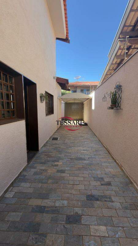 Sobrado com 5 quartos à venda, 408m² — foto 16 de 27