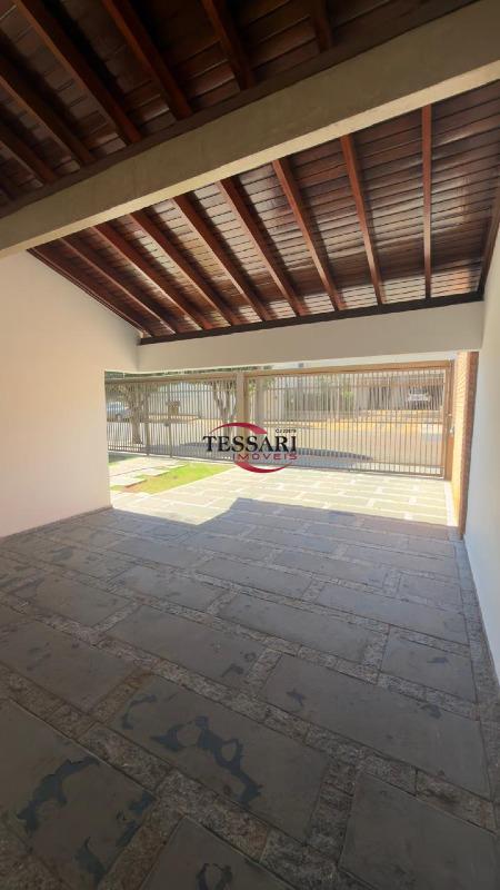 Sobrado com 5 quartos à venda, 408m² — foto 5 de 27