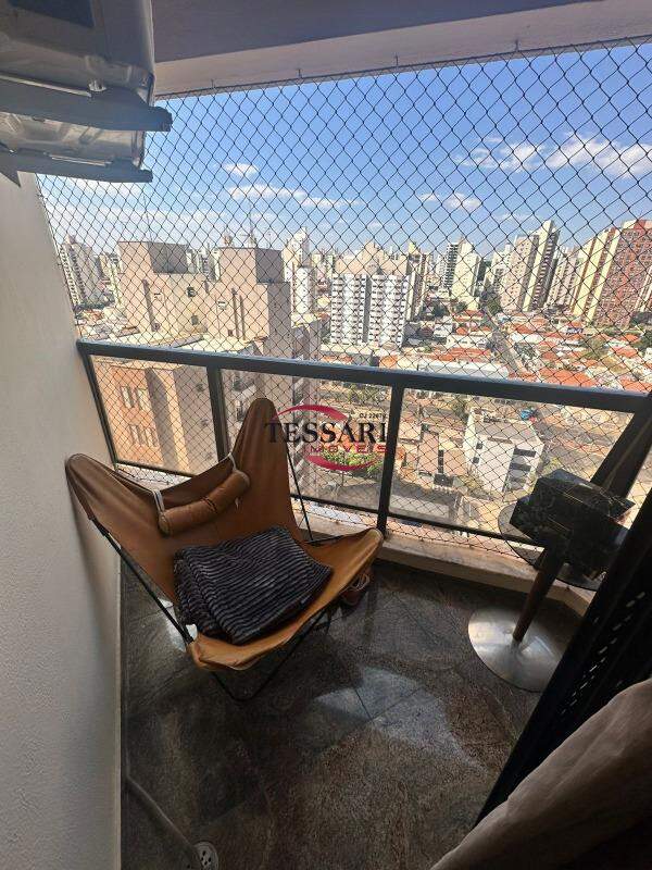Apartamento com 3 quartos à venda, 132m² — foto 2 de 19