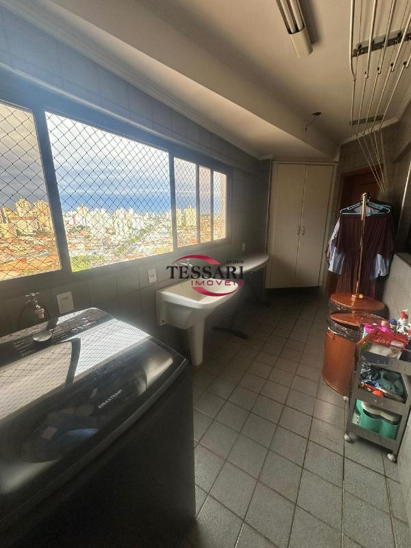 Apartamento com 3 quartos à venda, 132m² — foto 14 de 19
