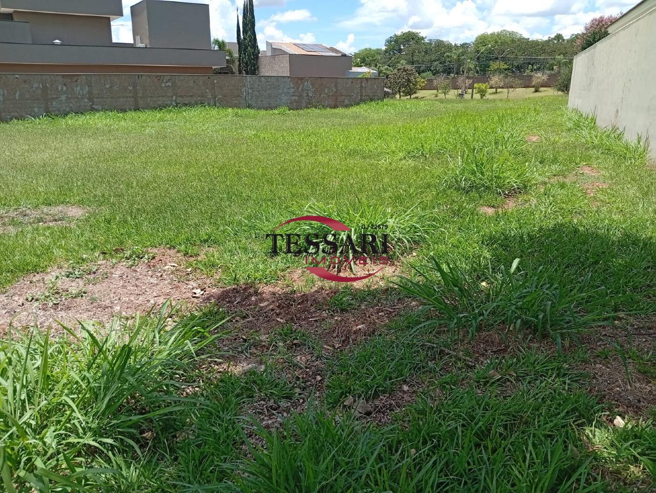 Terreno / Lote / Condomínio à venda, 846m² — foto 5 de 6