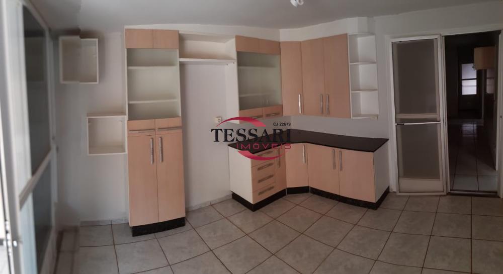 Casa de Condomínio com 3 quartos para aluguel, 120m² — foto 3 de 20