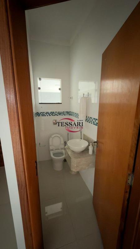Casa com 3 quartos à venda, 216m² — foto 21 de 25
