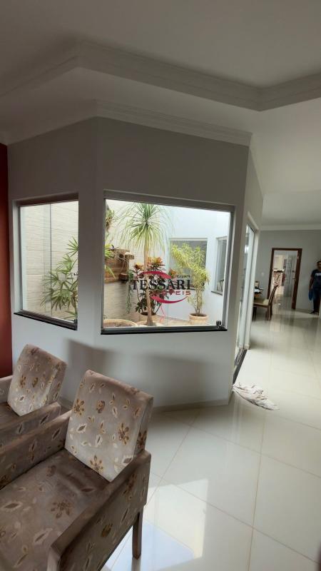 Casa com 3 quartos à venda, 216m² — foto 20 de 25