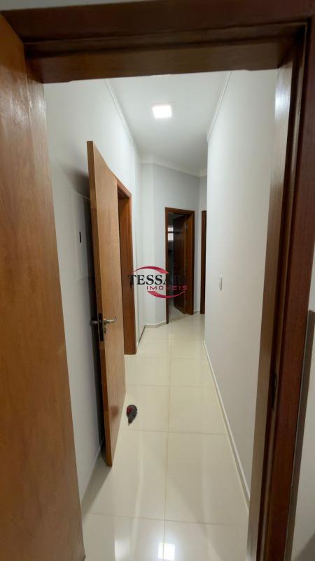 Casa com 3 quartos à venda, 216m² — foto 13 de 25