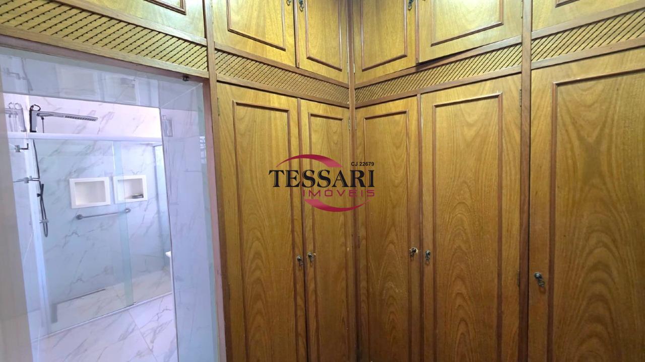 Casa com 4 quartos à venda, 320m² — foto 15 de 25