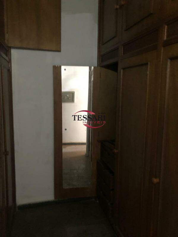 Casa com 3 quartos à venda, 235m² — foto 21 de 30