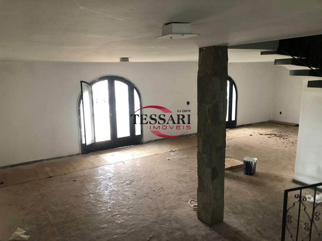 Casa com 3 quartos à venda, 235m² — foto 3 de 30