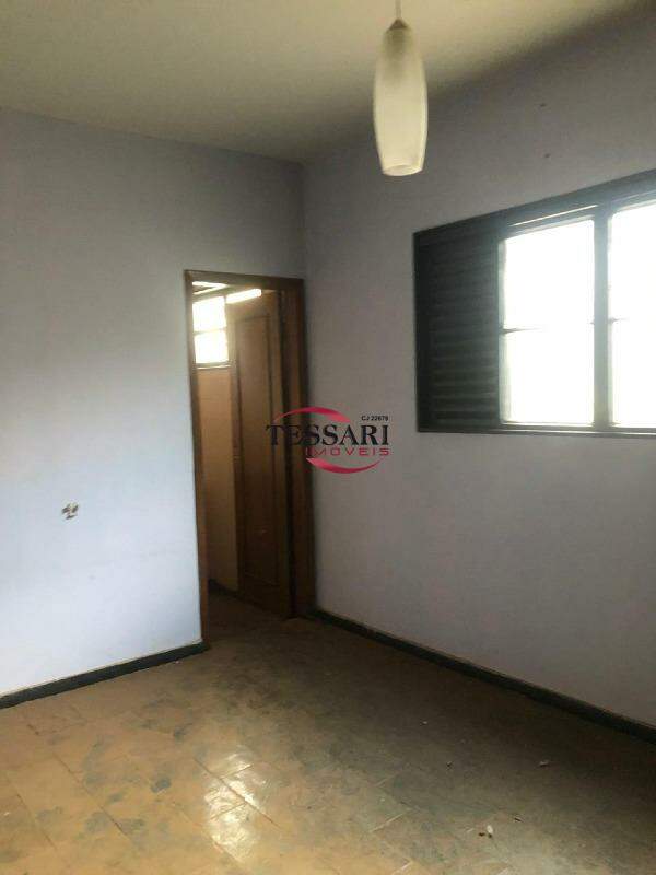 Casa com 3 quartos à venda, 235m² — foto 12 de 30