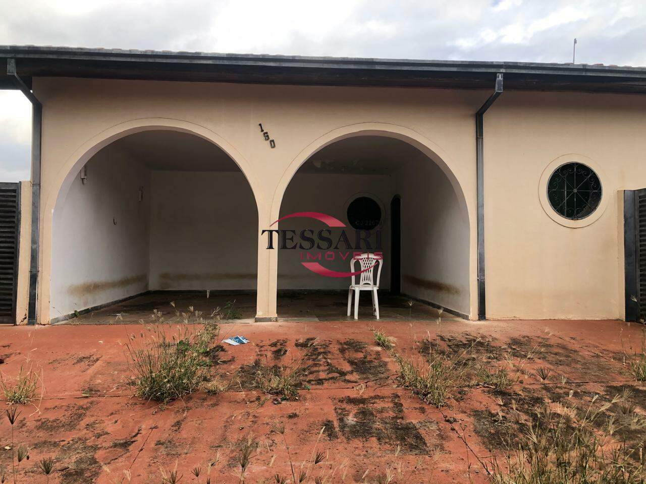 Casa com 3 quartos à venda, 235m² — foto 1 de 30