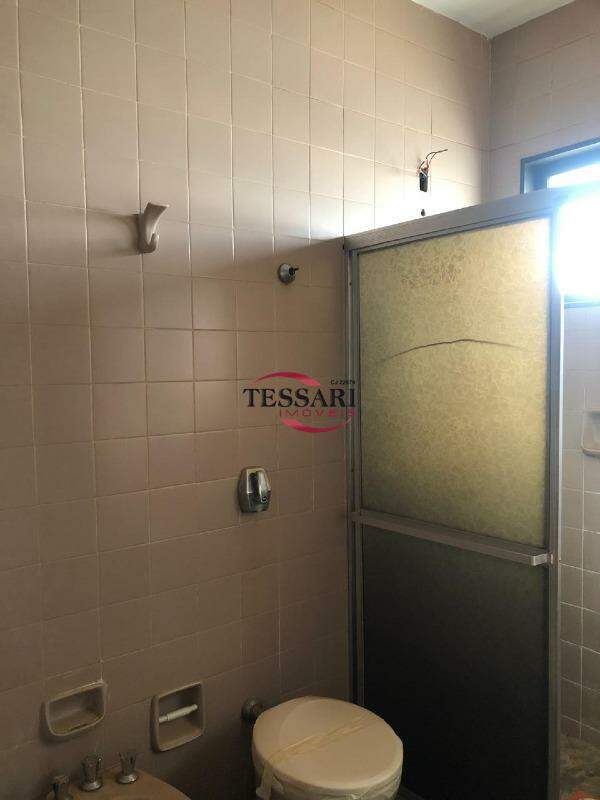 Casa com 3 quartos à venda, 235m² — foto 26 de 30