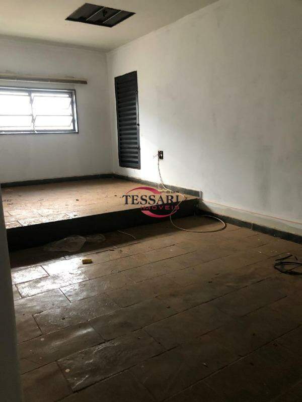 Casa com 3 quartos à venda, 235m² — foto 22 de 30