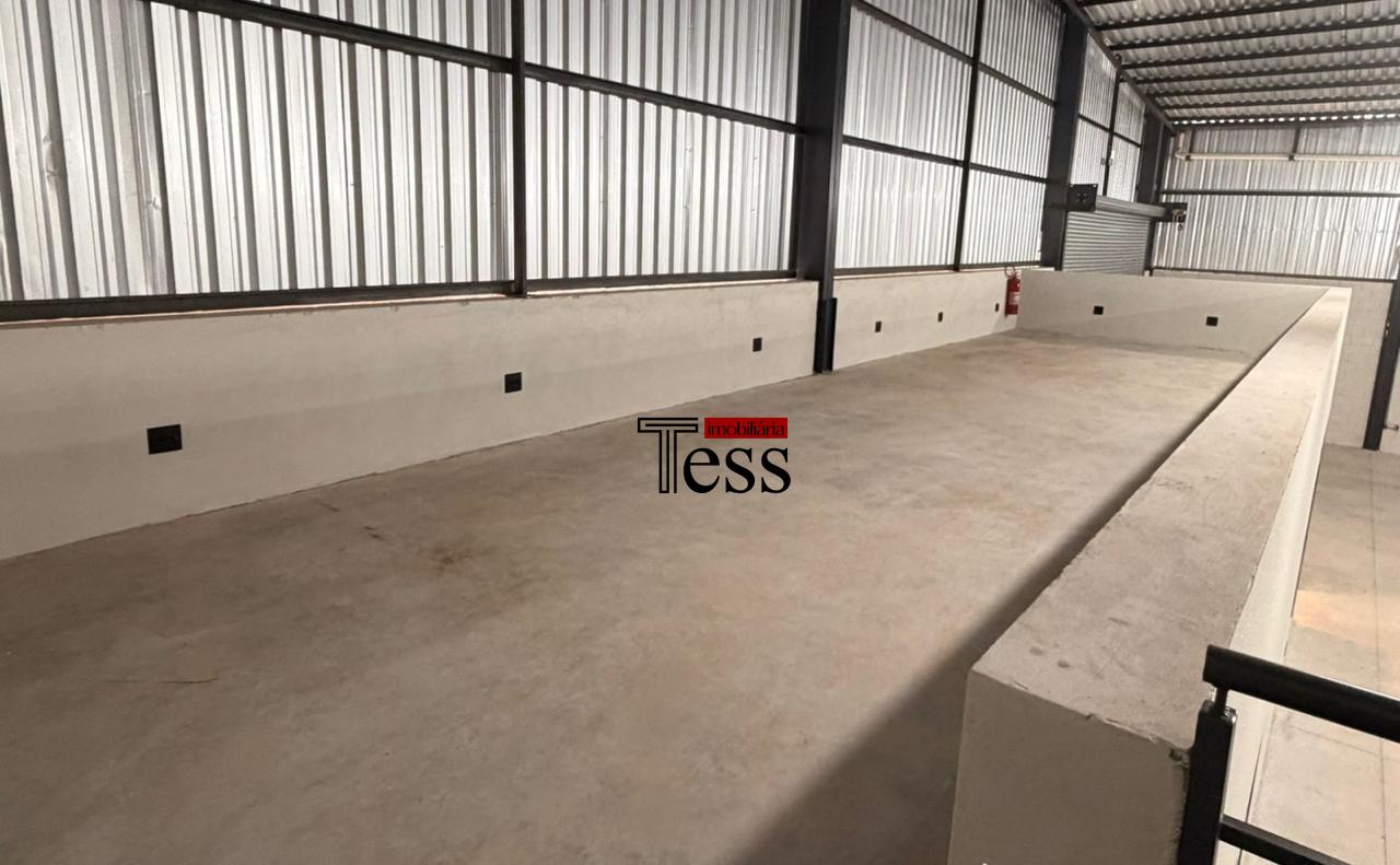 Loja / Salão / Ponto Comercial para aluguel, 1200m² — foto 15 de 17