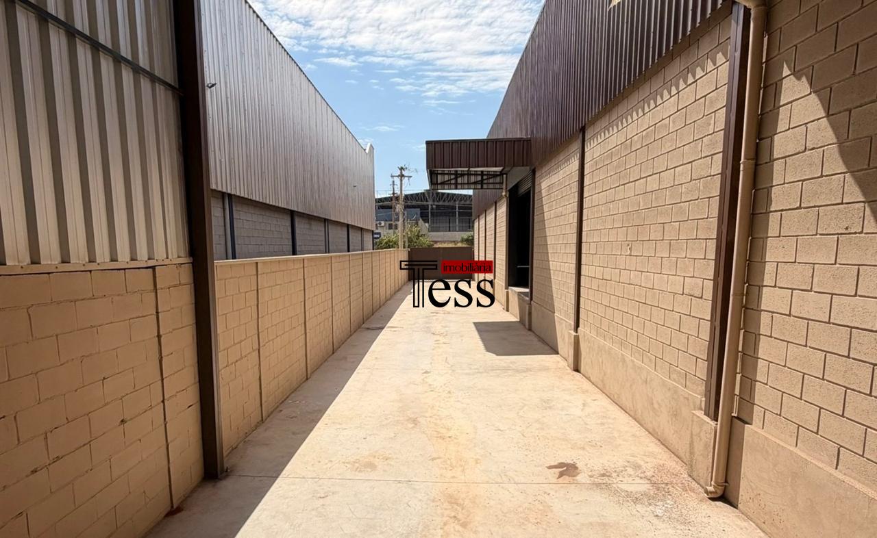 Loja / Salão / Ponto Comercial para aluguel, 1200m² — foto 17 de 17