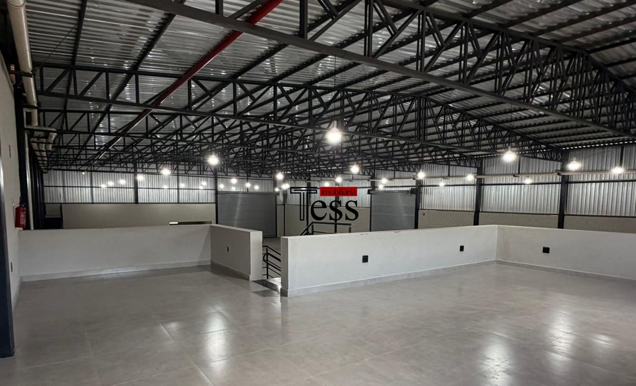 Loja / Salão / Ponto Comercial para aluguel, 1200m² — foto 2 de 17