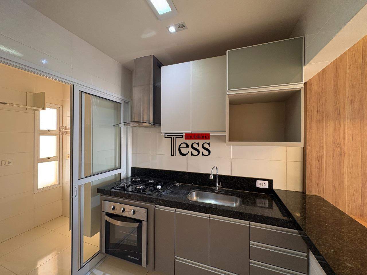 Apartamento com 2 quartos à venda, 70m² — foto 10 de 25