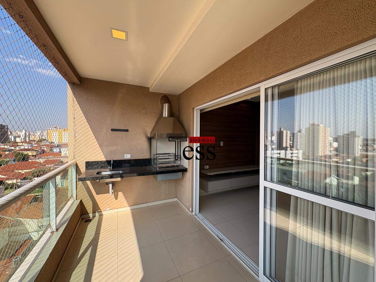 Apartamento com 2 quartos à venda, 70m² — foto 3 de 25