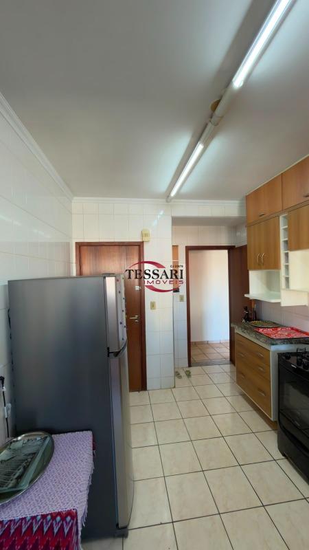 Apartamento com 3 quartos à venda, 128m² — foto 9 de 21