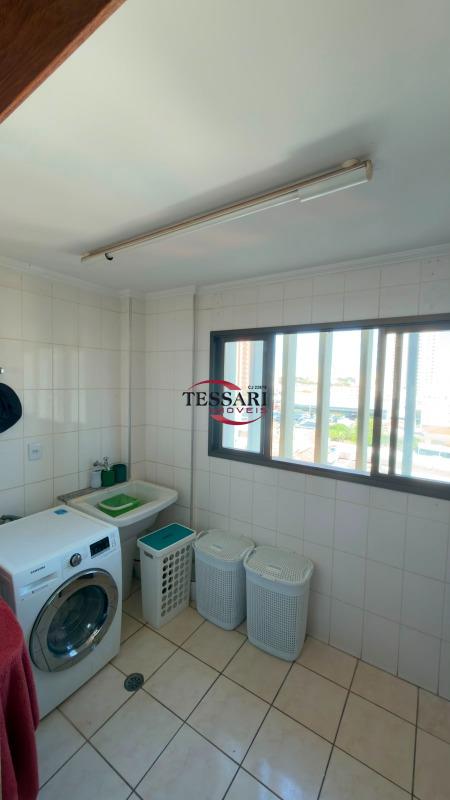 Apartamento com 3 quartos à venda, 128m² — foto 10 de 21